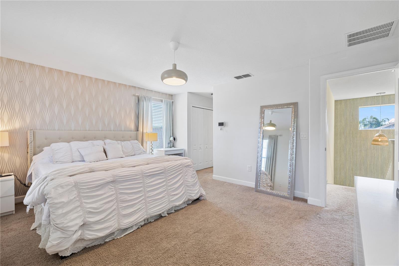 SIGNATURE LAKES - Residential