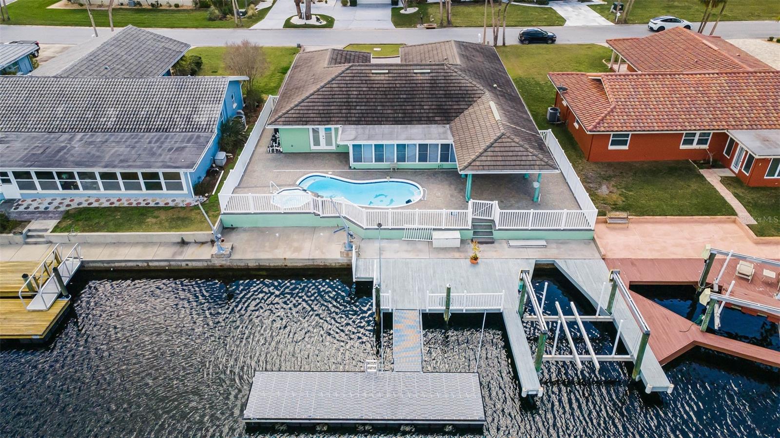 FLOR A MAR - Residential