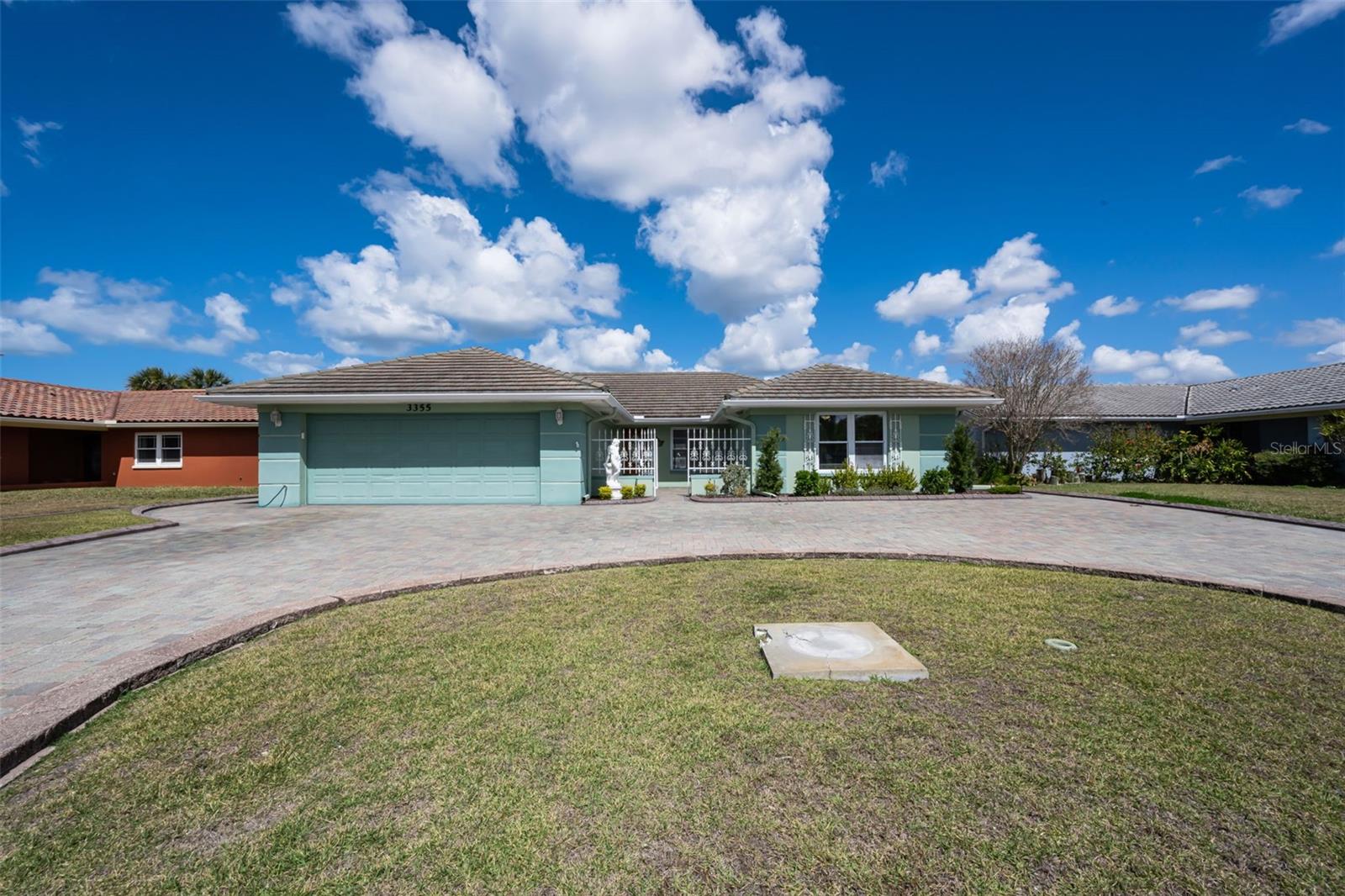 FLOR A MAR - Residential