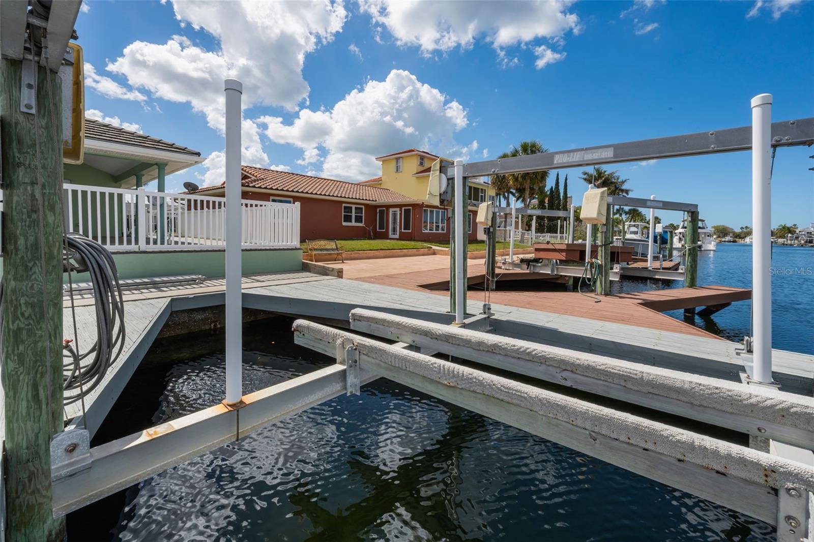 FLOR A MAR - Residential