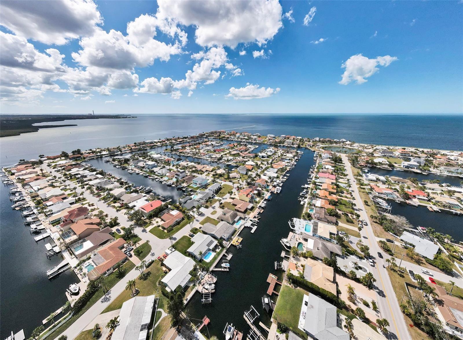 FLOR A MAR - Residential