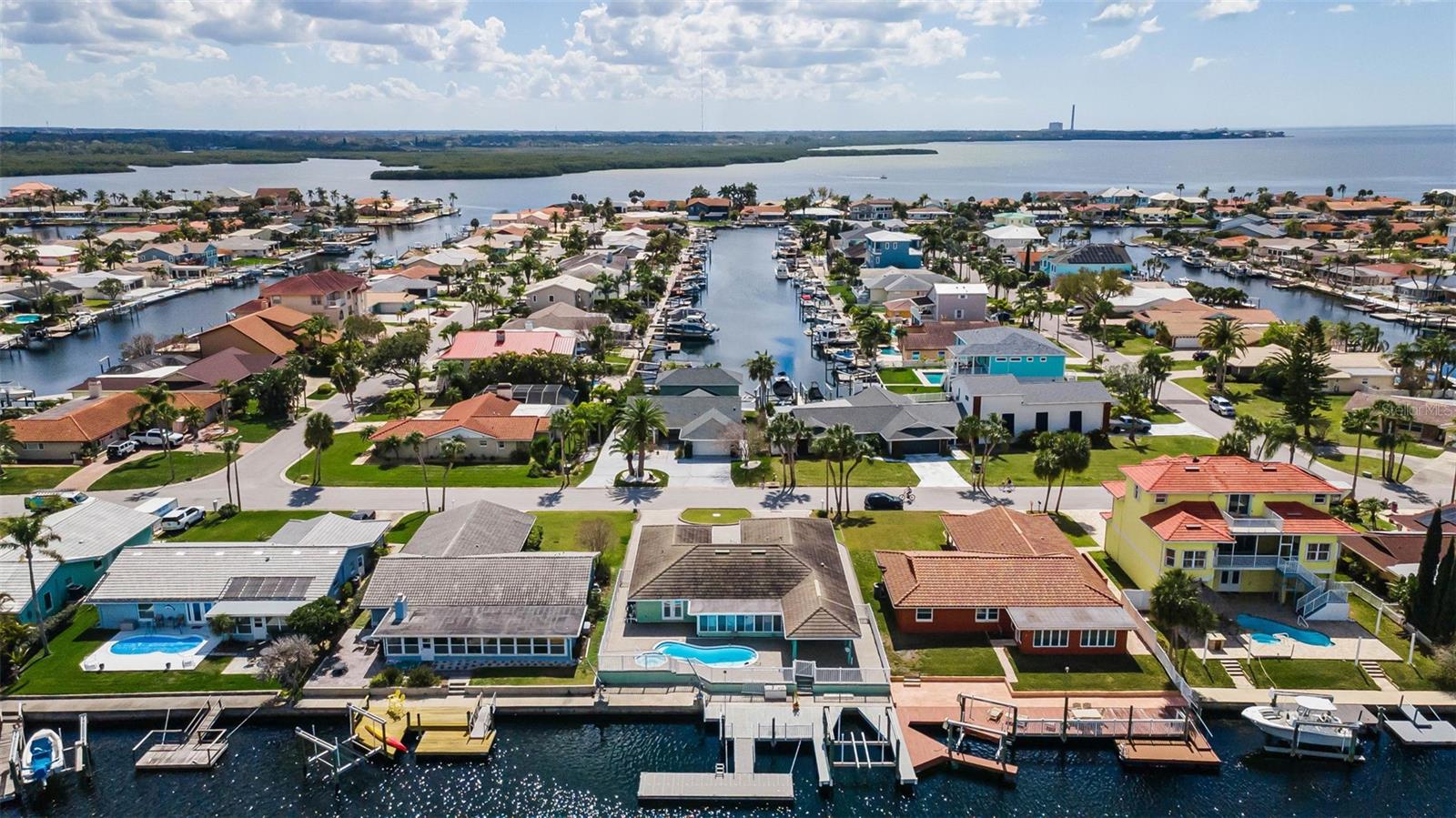 FLOR A MAR - Residential