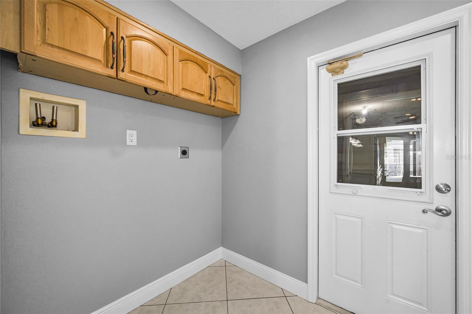 FLOR A MAR - Residential