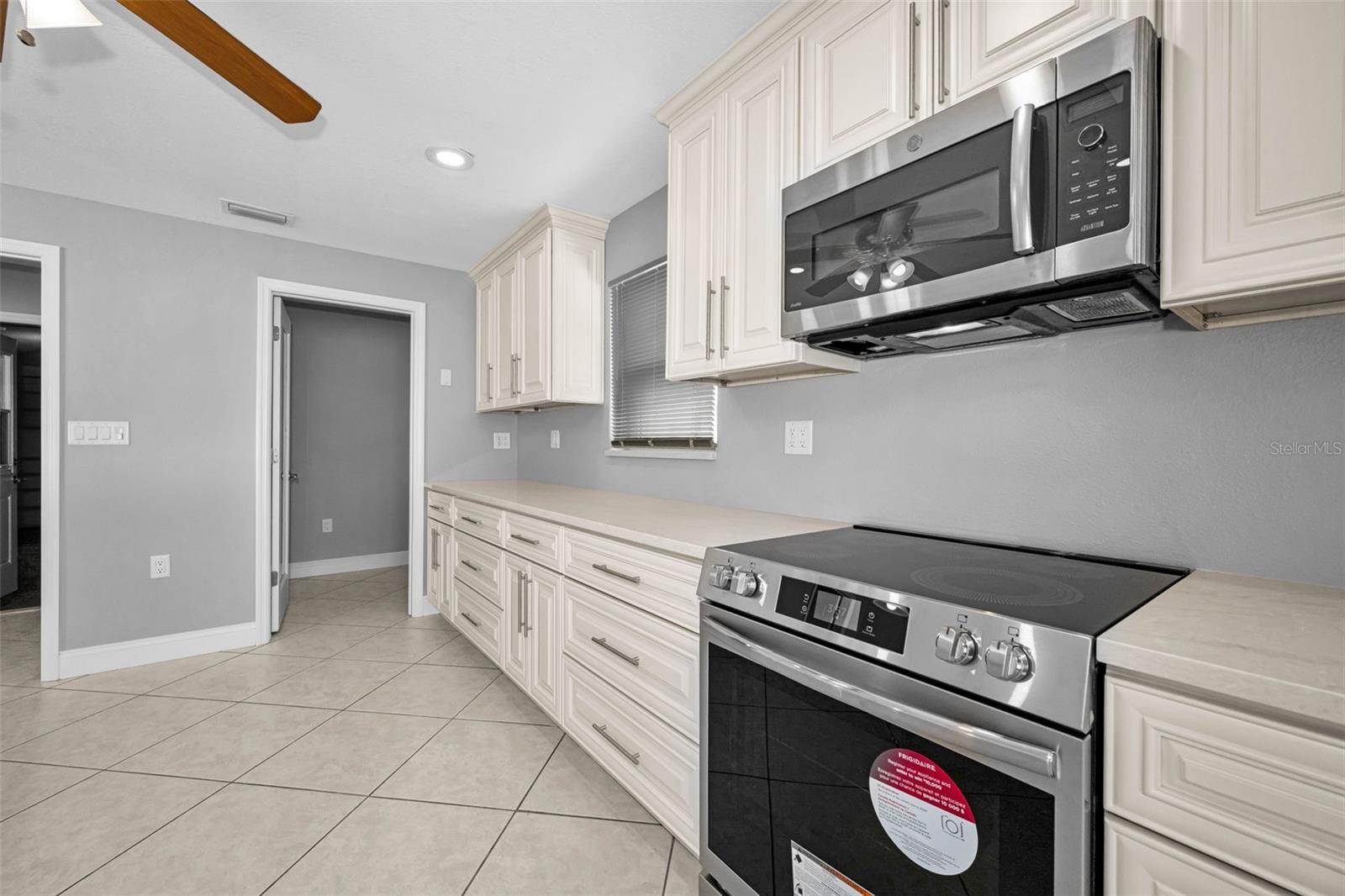 FLOR A MAR - Residential