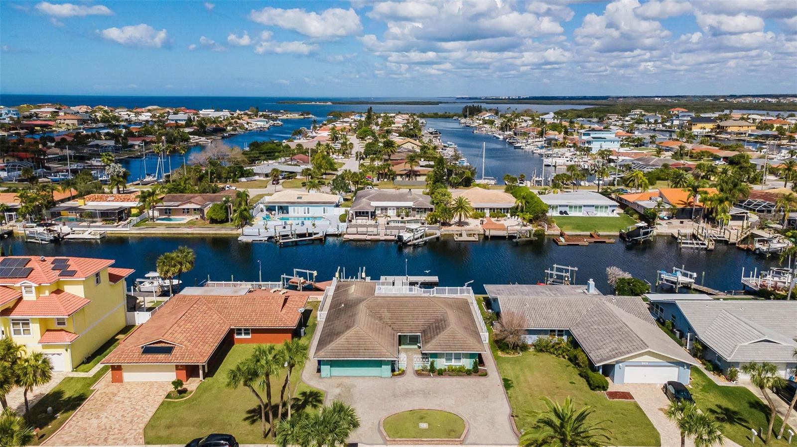 FLOR A MAR - Residential