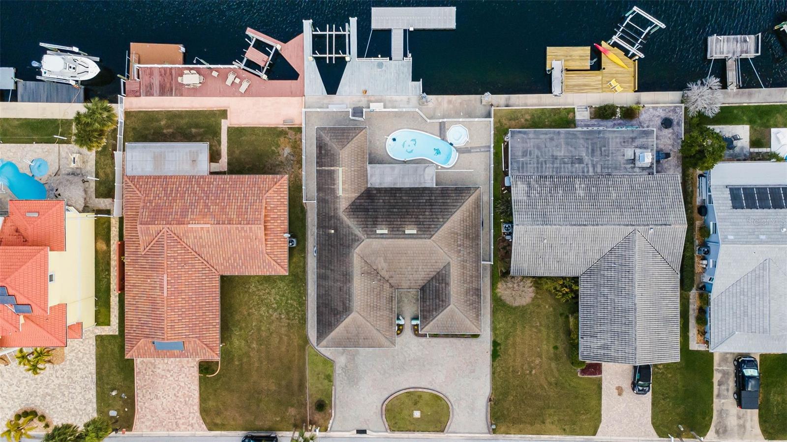 FLOR A MAR - Residential