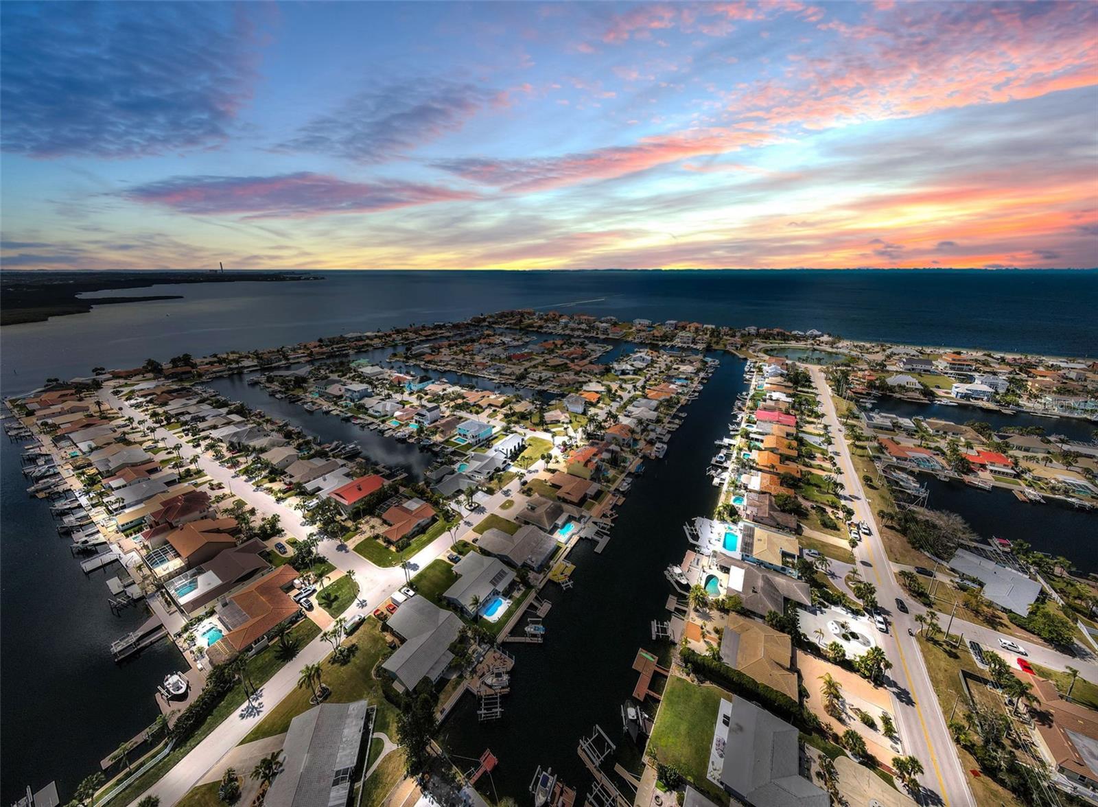 FLOR A MAR - Residential