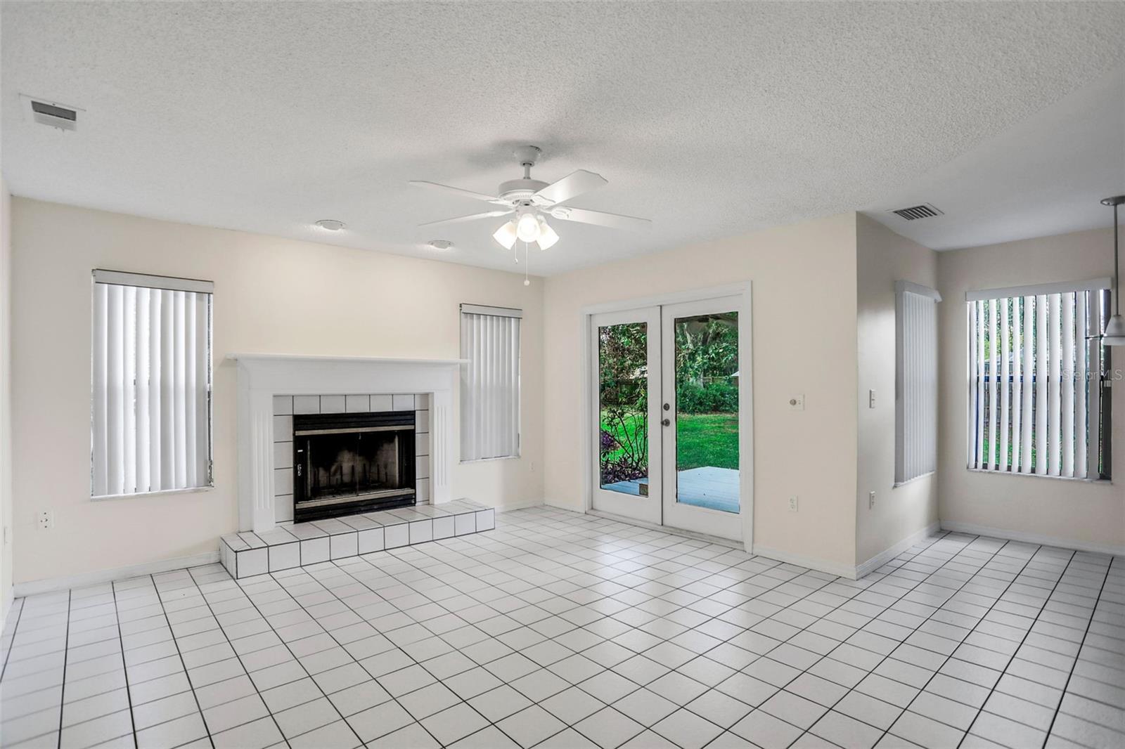 COLONY PARK EAST - Residential