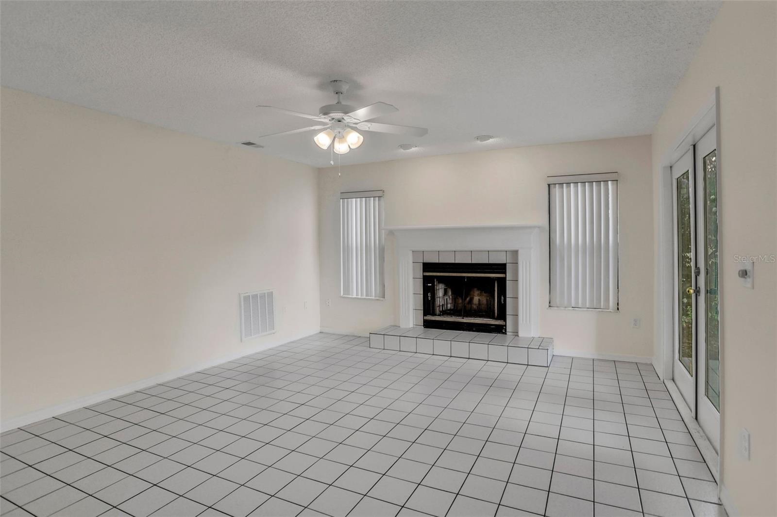 COLONY PARK EAST - Residential