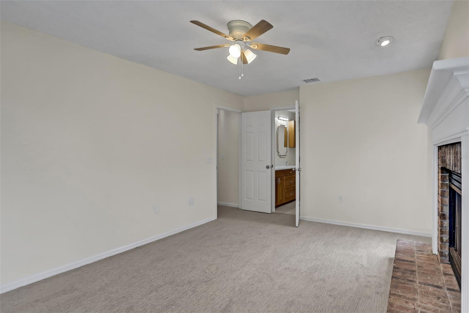 COLONY PARK EAST - Residential