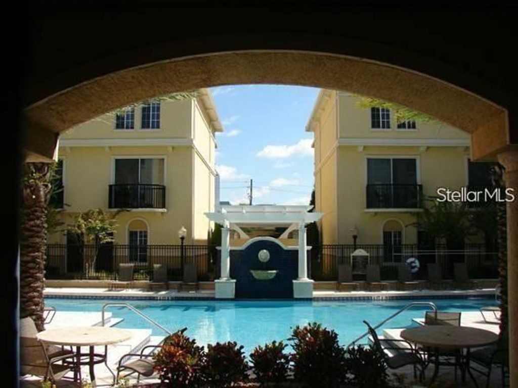 Photo of 109 S Sherrill Street #109, Tampa, FL 33609 (MLS # TB8439534)