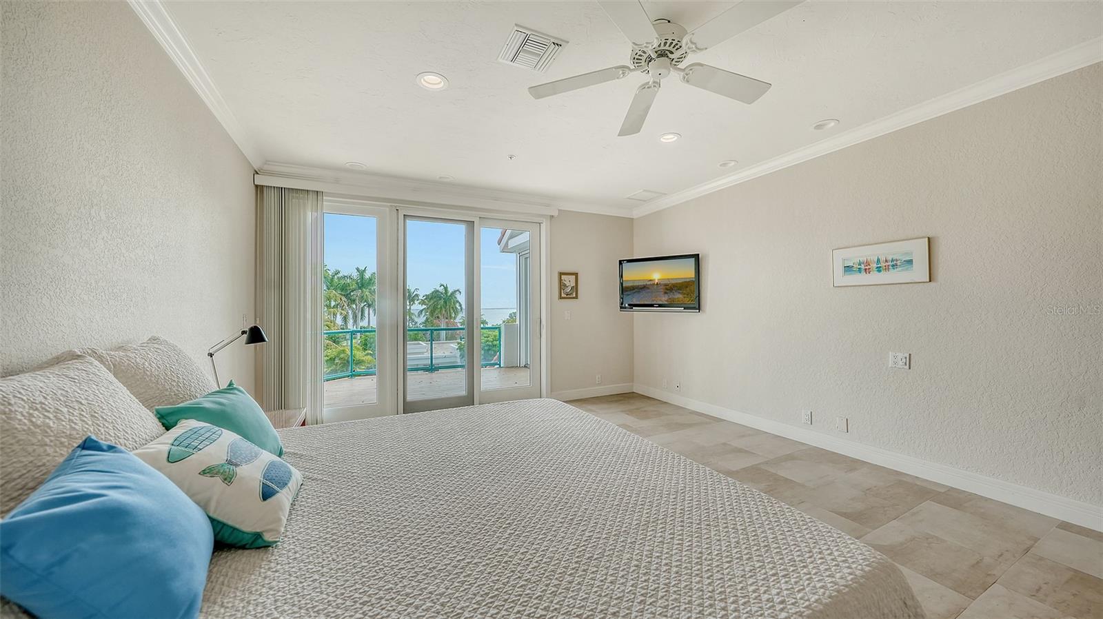 TANGERINE BAY CLUB - Residential