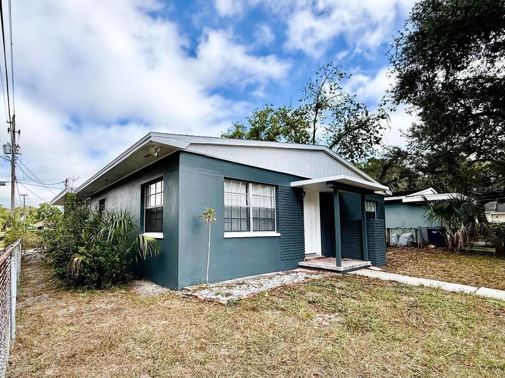 Photo of 1302 E New Orleans Avenue, Tampa, FL 33603 (MLS # TB8477943)