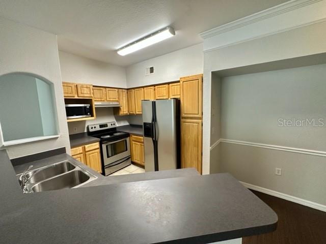 HAMPTONS/METROWEST - Residential