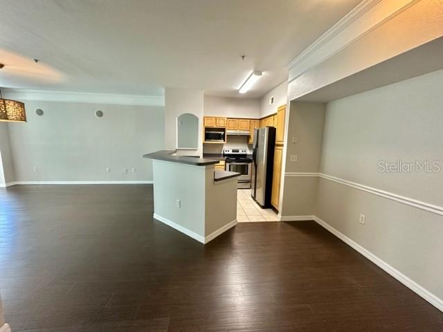 HAMPTONS/METROWEST - Residential