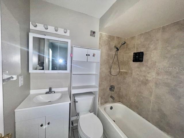 BUENAVENTURA LAKES UNIT 01 - Residential Lease