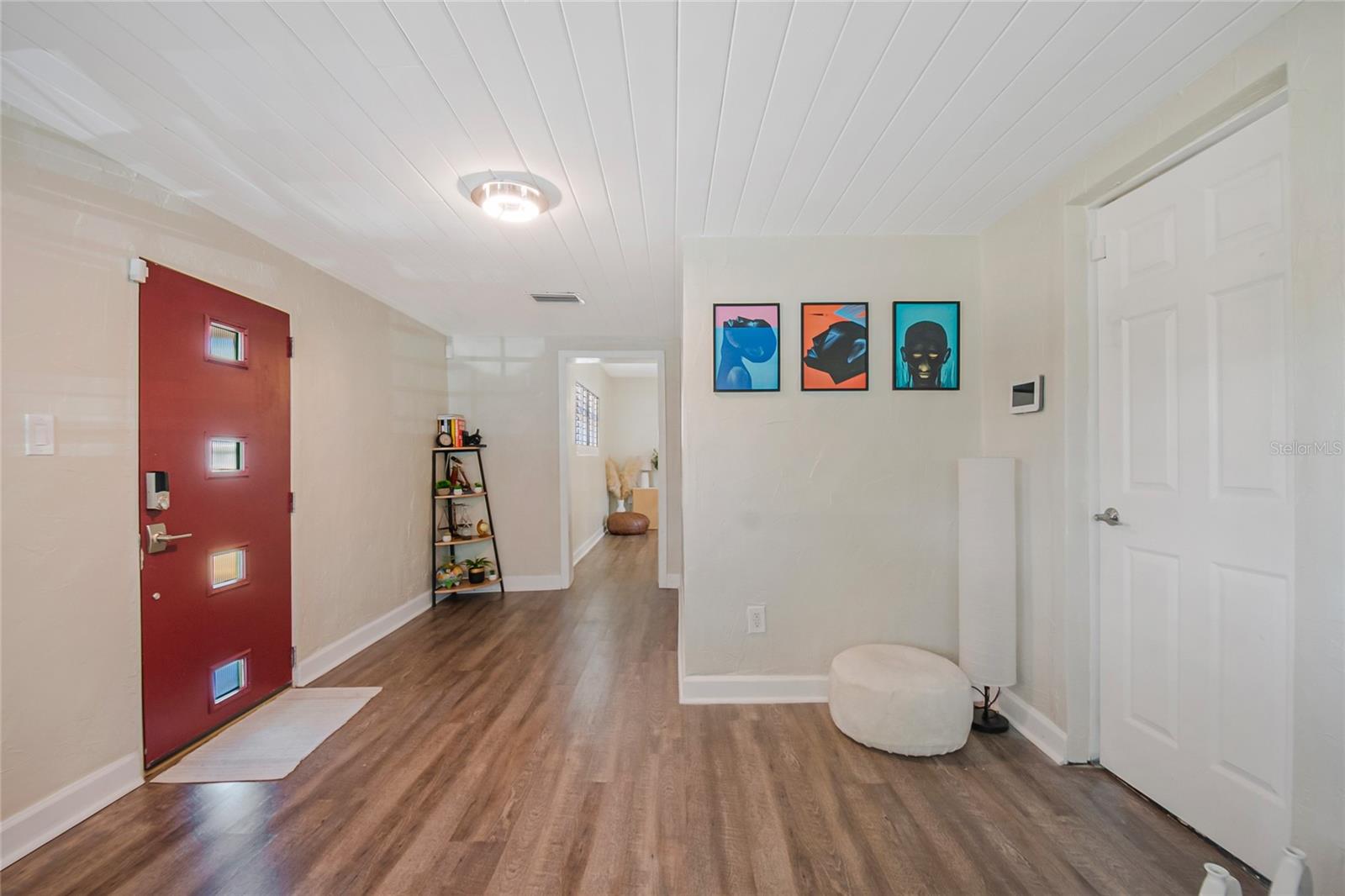 433 N HAMPTON AVENUE