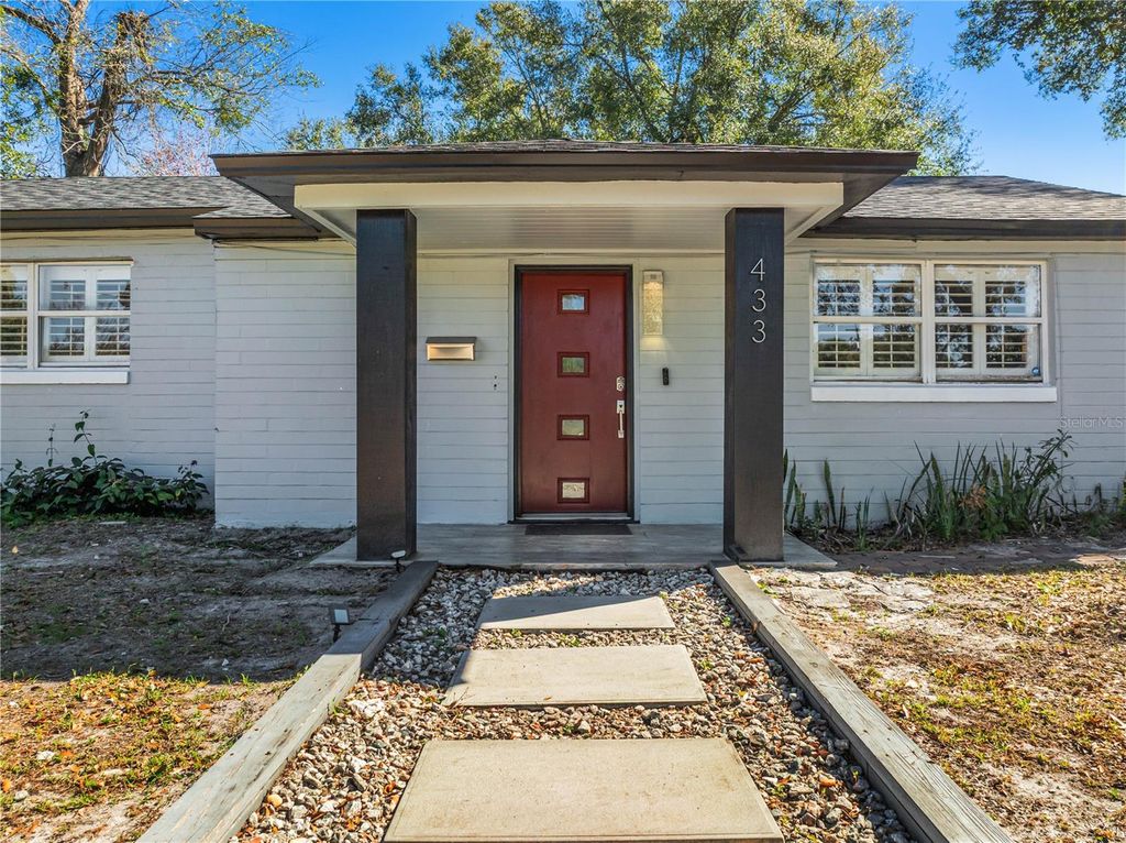 Photo of 433 N Hampton Avenue, Orlando, FL 32803 (MLS # O6378020)