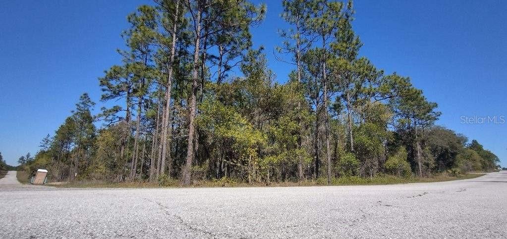 RAINBOW LAKES ESTATE - Land