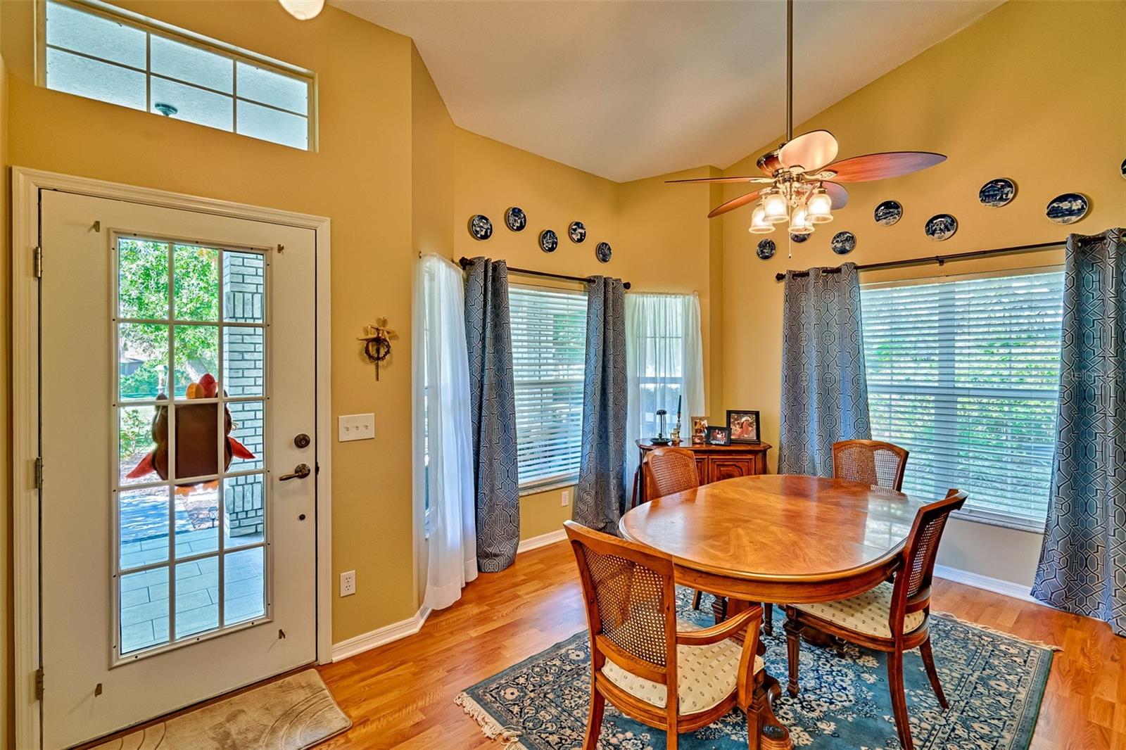 RAINBOW SPGS COUNTRY CLUB - Residential