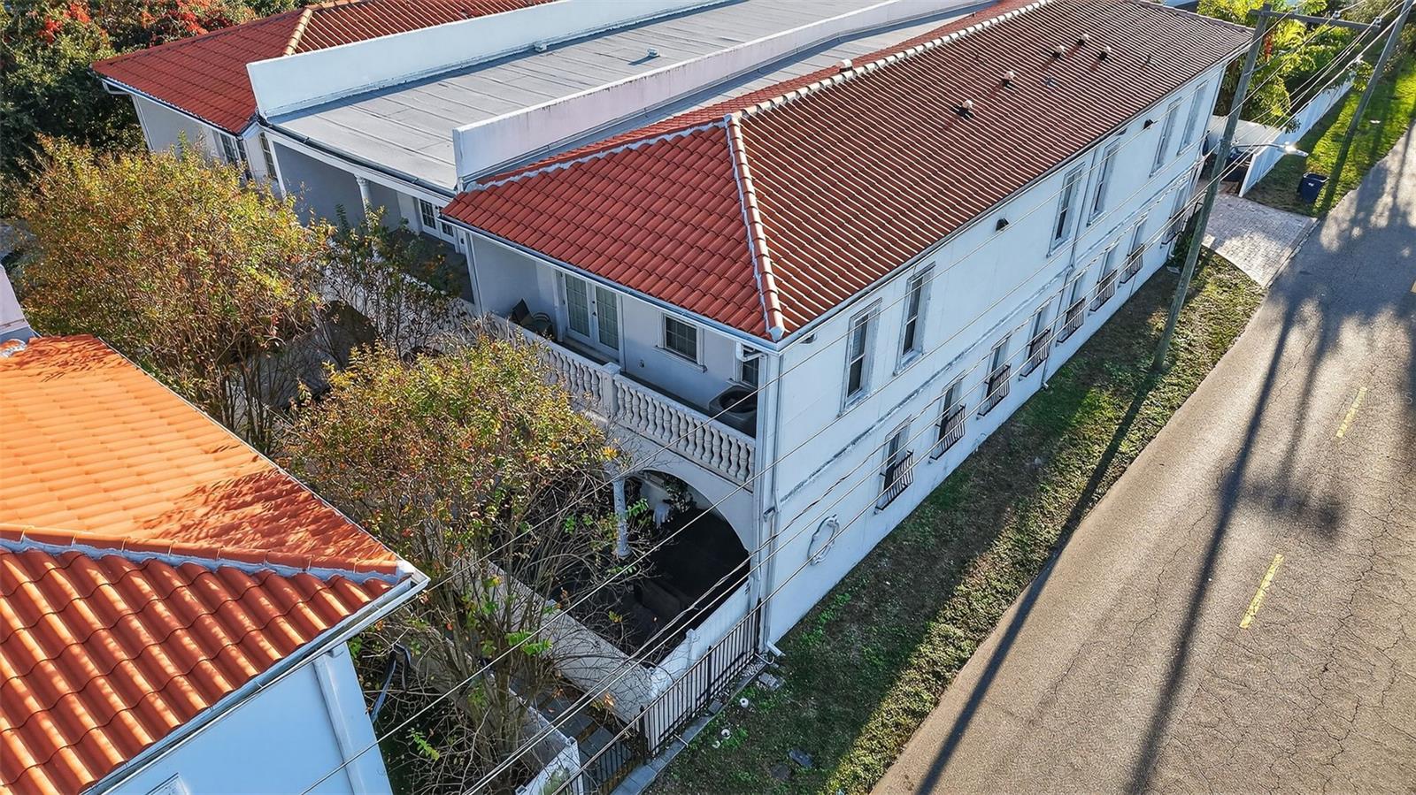 5601 BAYSHORE BOULEVARD F