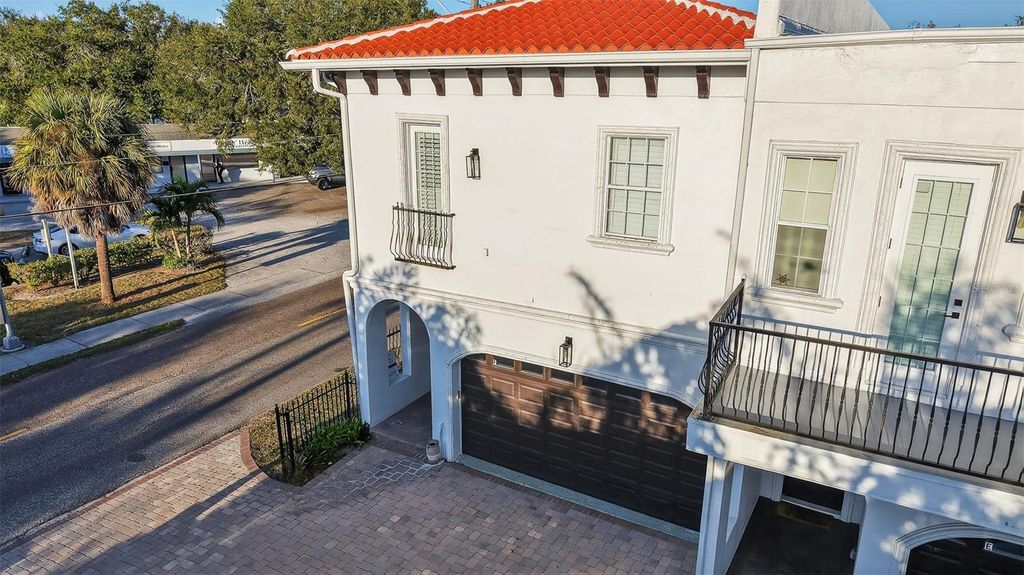 Photo of 5601 Bayshore Boulevard #F, Tampa, FL 33611 (MLS # TB8460688)