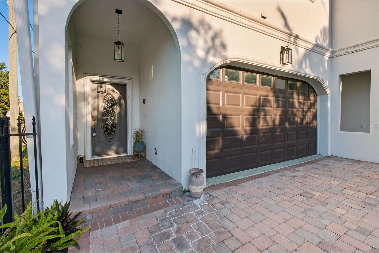 5601 BAYSHORE BOULEVARD F