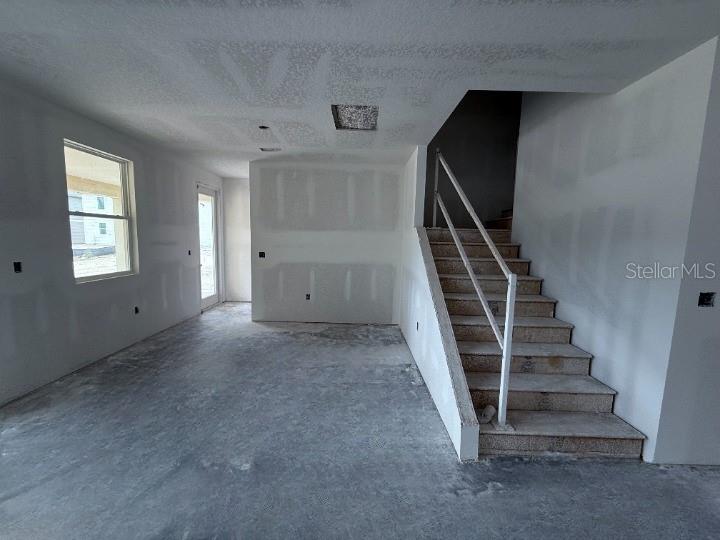 TRAILSIDE - Residential