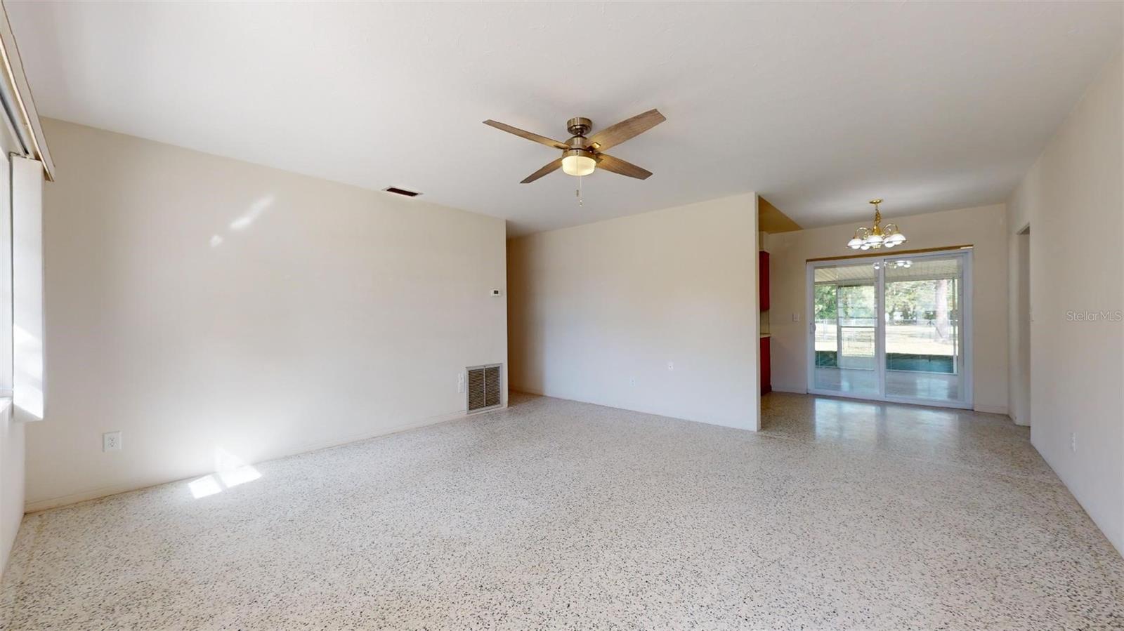 IDLE ACRES - Residential Lease