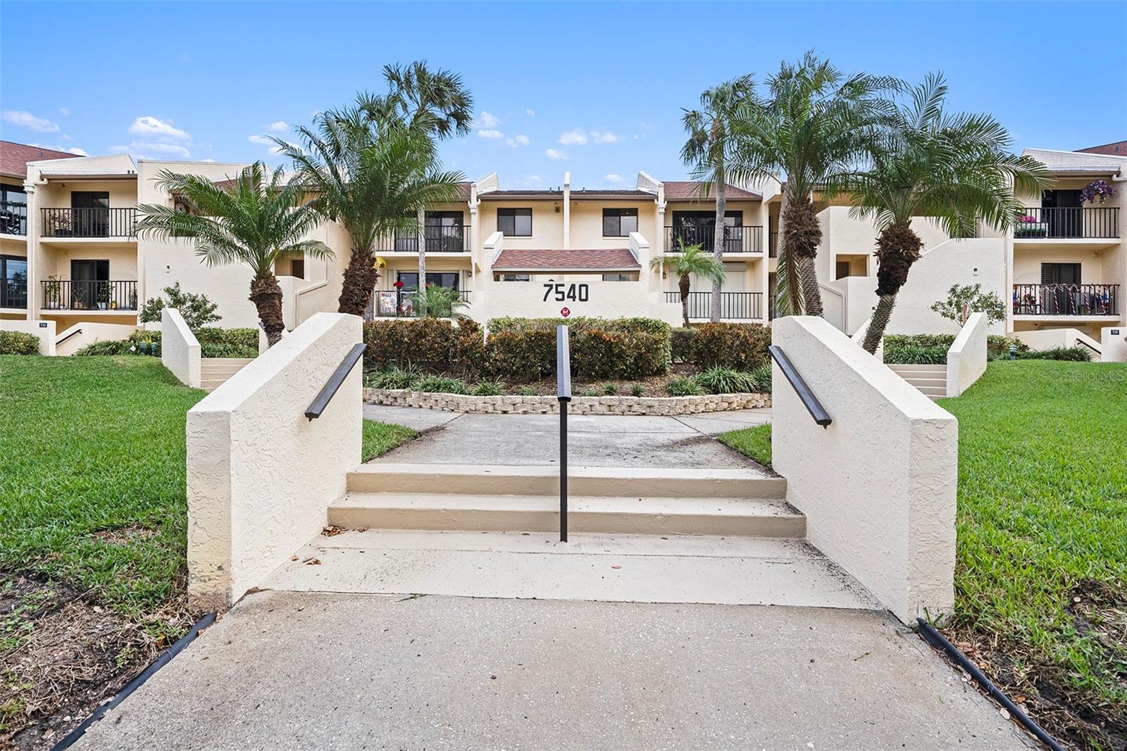 7540 SUNSHINE SKYWAY LANE S 220