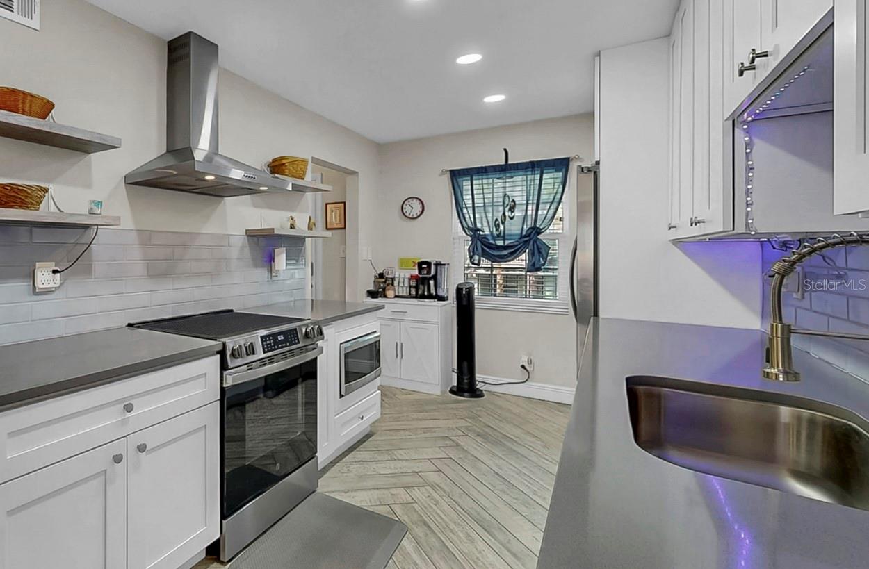 CORDOVA GREENS CONDO - Residential