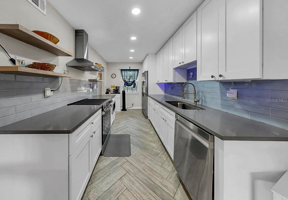 CORDOVA GREENS CONDO - Residential