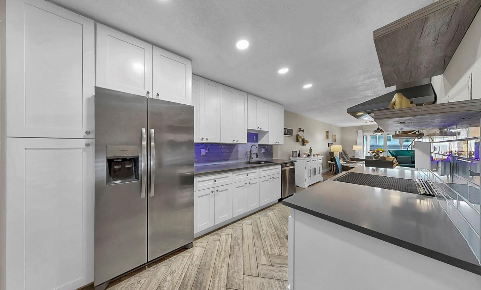 CORDOVA GREENS CONDO - Residential
