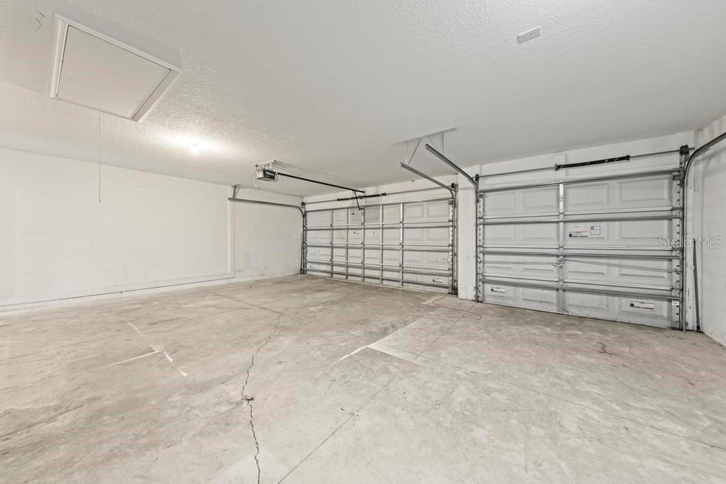 BLUE LAKE ESTATES - Residential