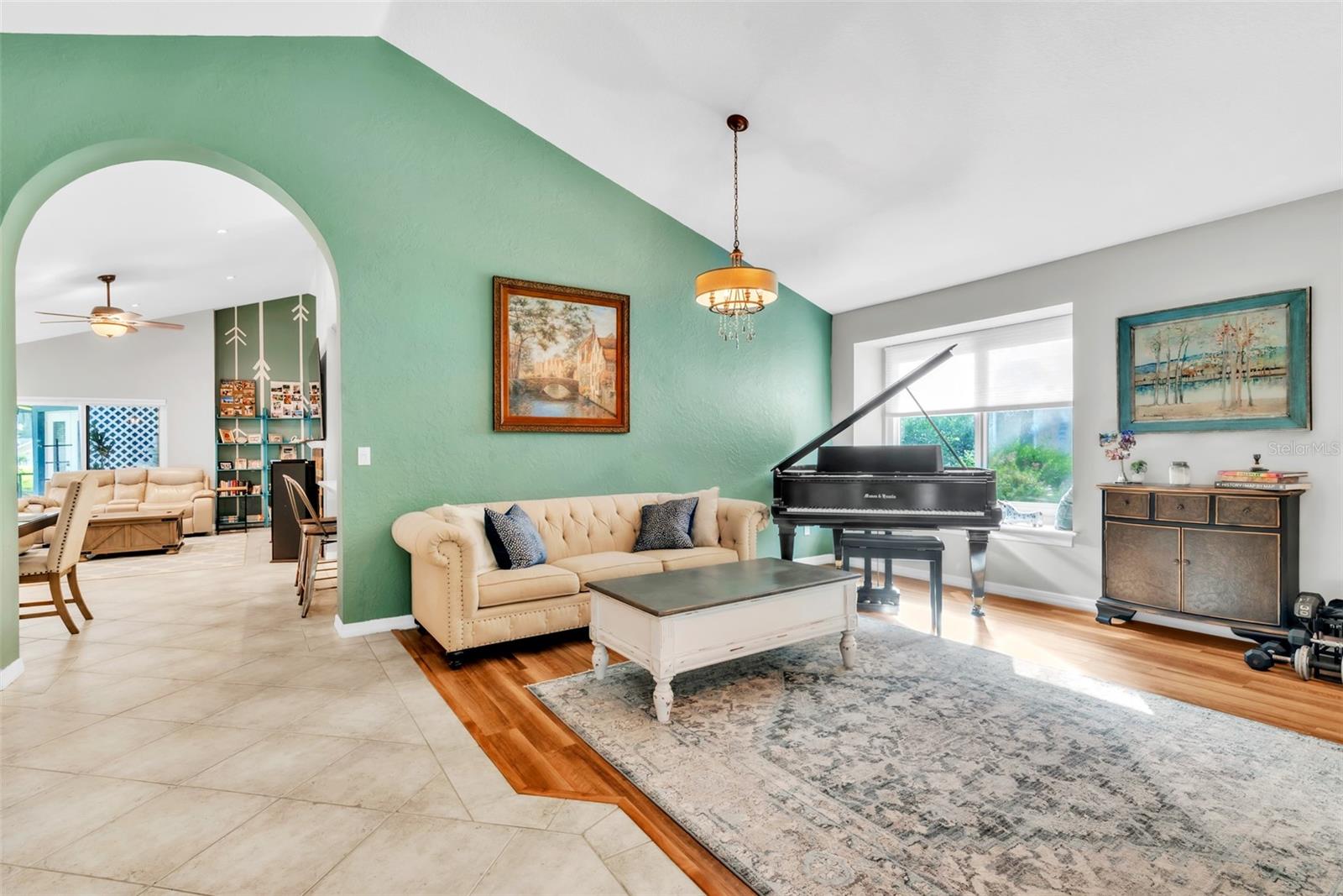 TAMPA PALMS UNIT 3B A REP - Residential Lease