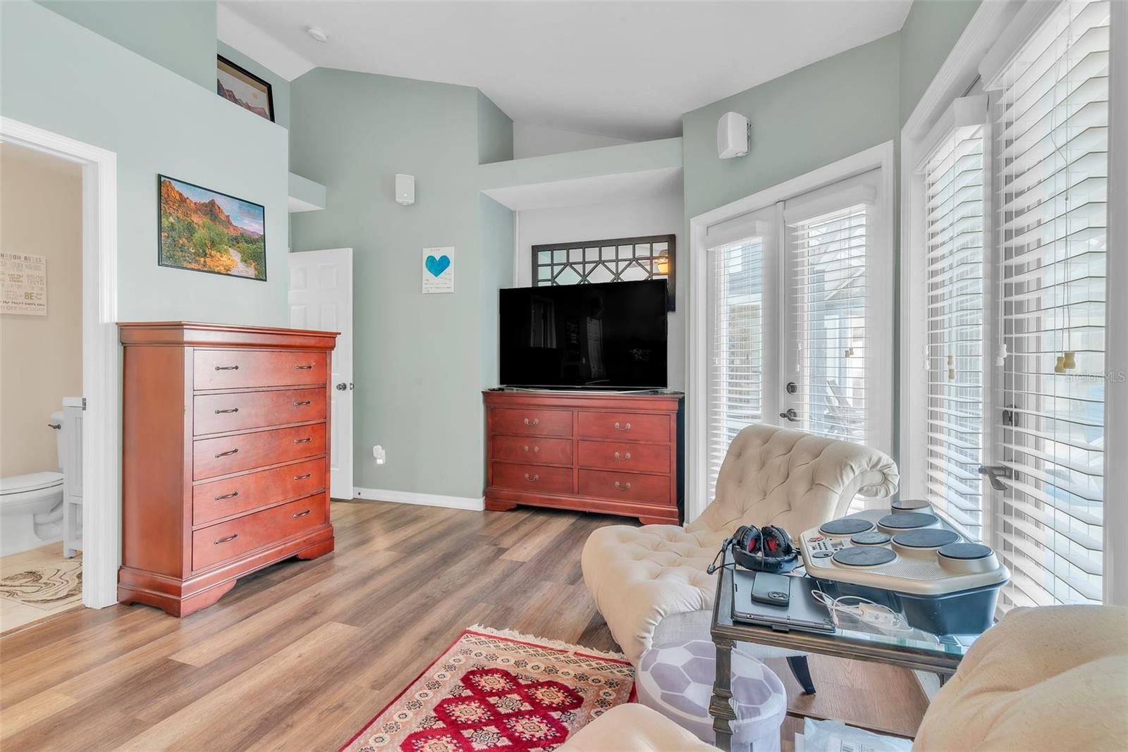 TAMPA PALMS UNIT 3B A REP - Residential Lease