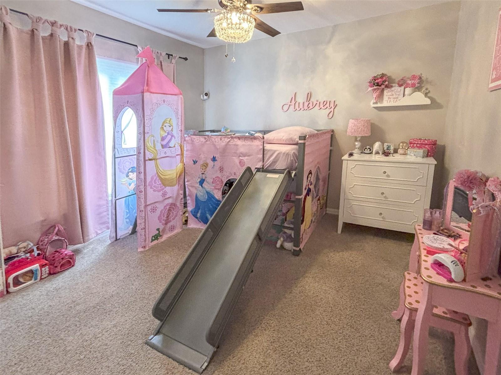 TAMPA PALMS UNIT 3B A REP - Residential Lease