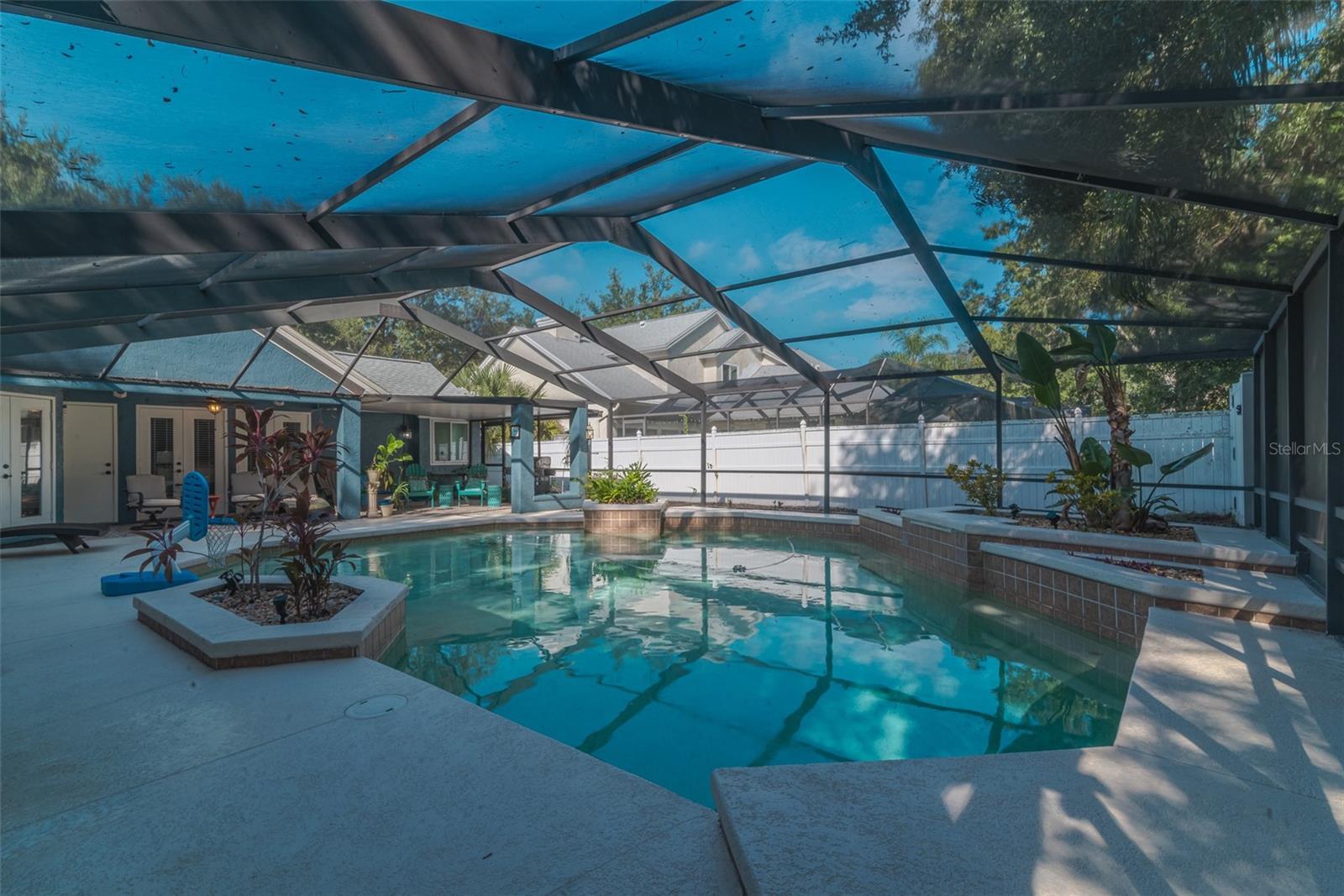 TAMPA PALMS UNIT 3B A REP - Residential Lease