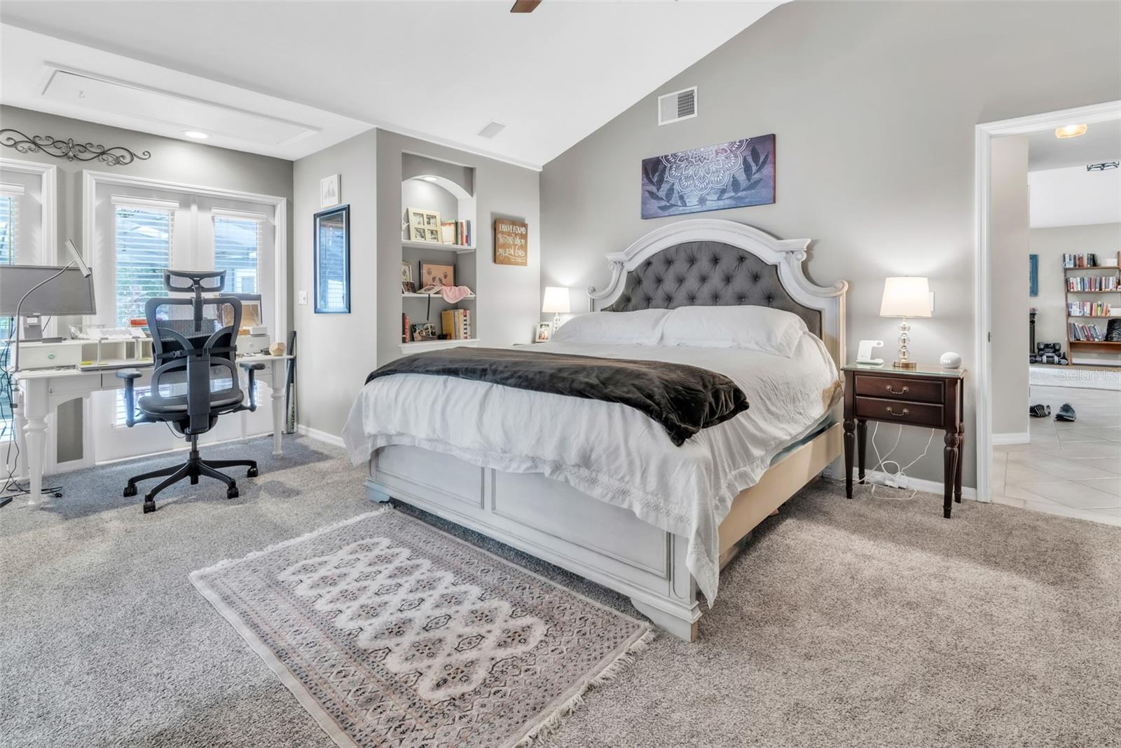 TAMPA PALMS UNIT 3B A REP - Residential Lease