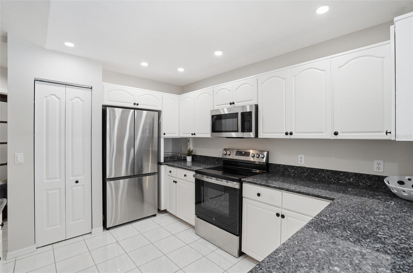 MILL CREEK PH IV - Residential