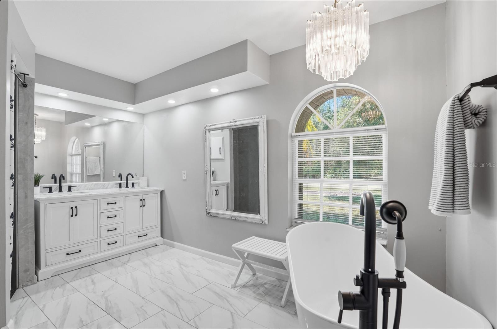 MILL CREEK PH IV - Residential