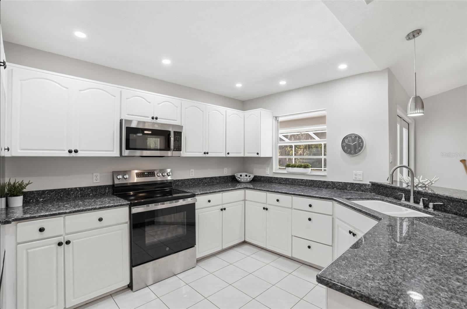 MILL CREEK PH IV - Residential