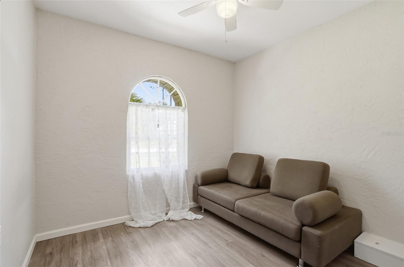 MILL CREEK PH IV - Residential
