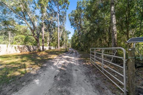 Tiny photo for 6570 NE 172nd Court, Williston, FL 32696 (MLS # OM712618)