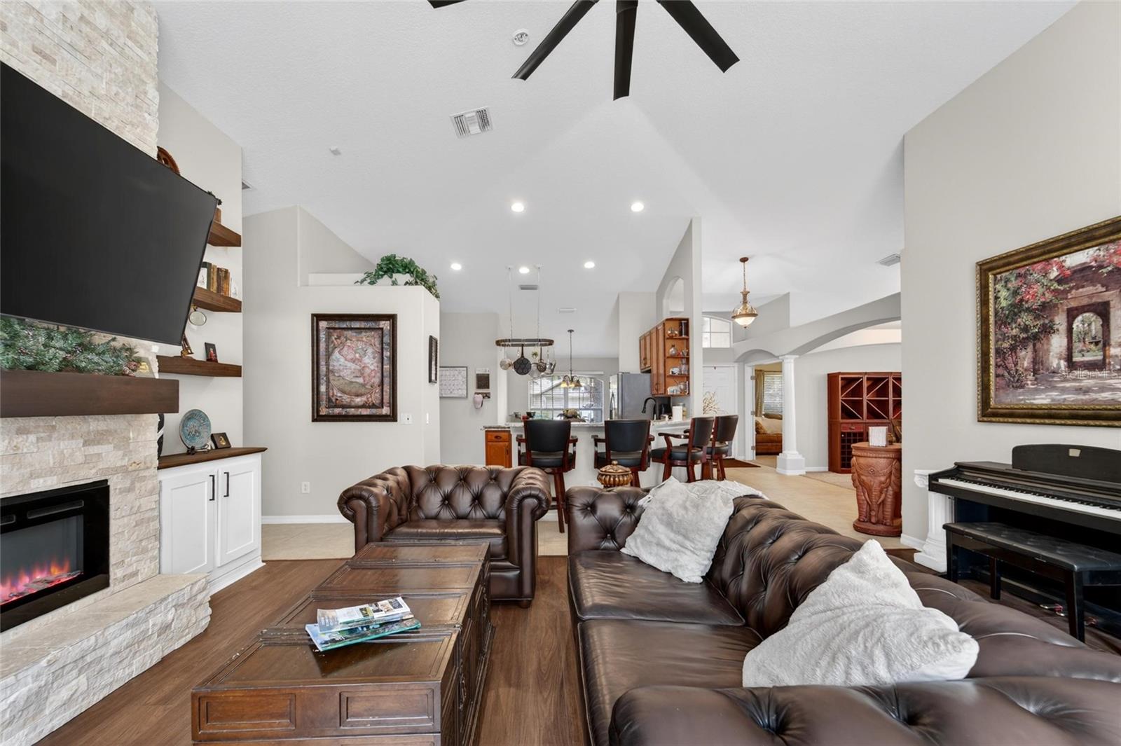 FISHHAWK RANCH - Residential