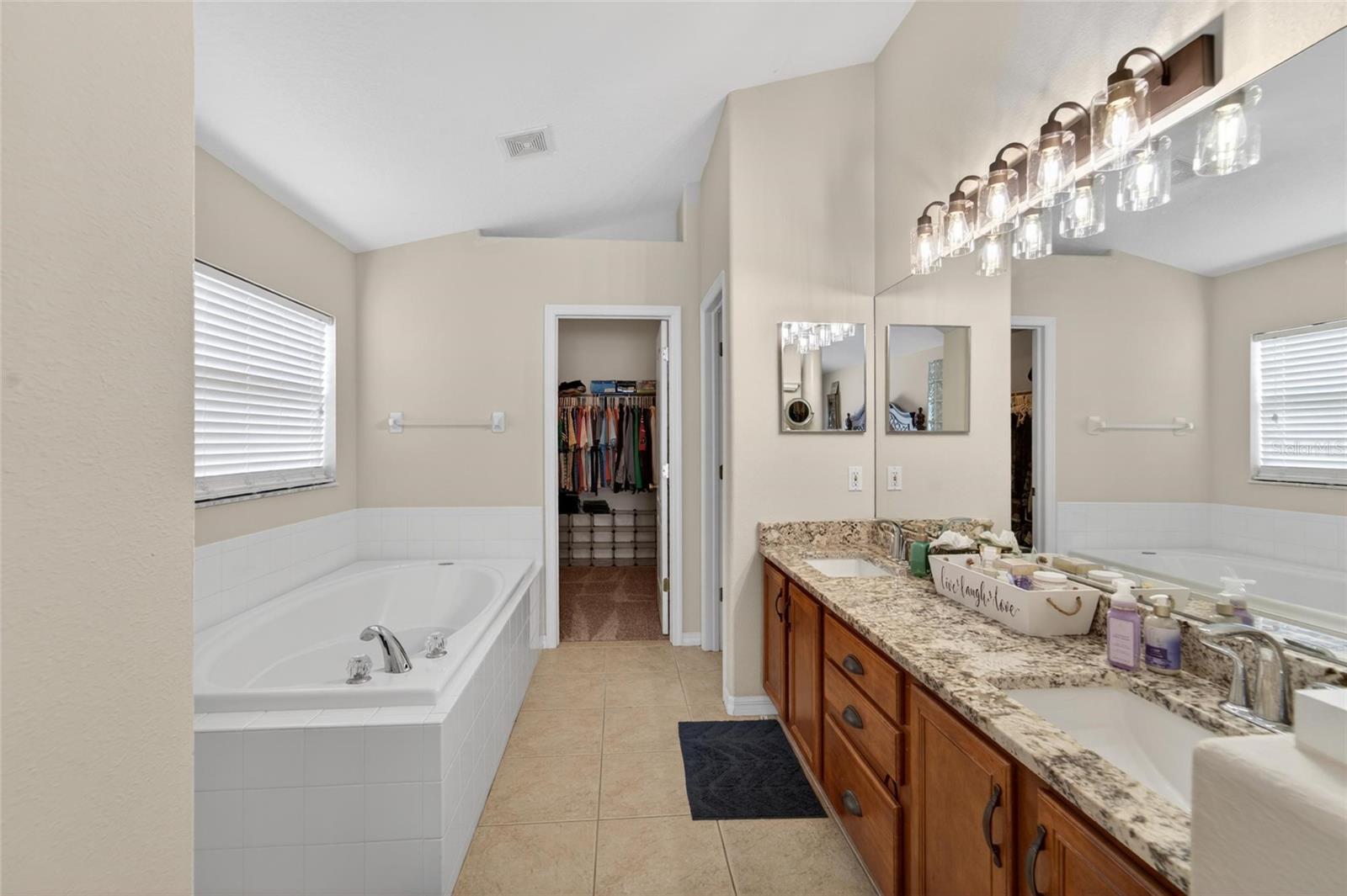 FISHHAWK RANCH - Residential