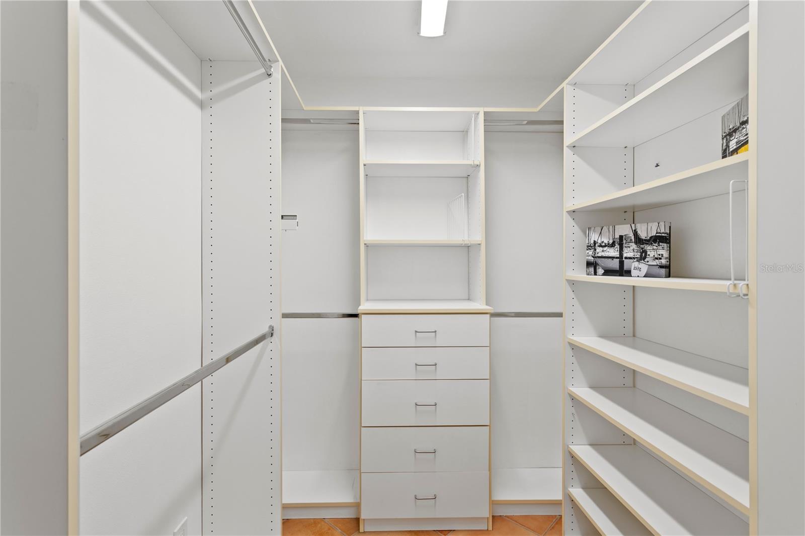 NORTH VINA DEL MAR 1ST ADD - Residential