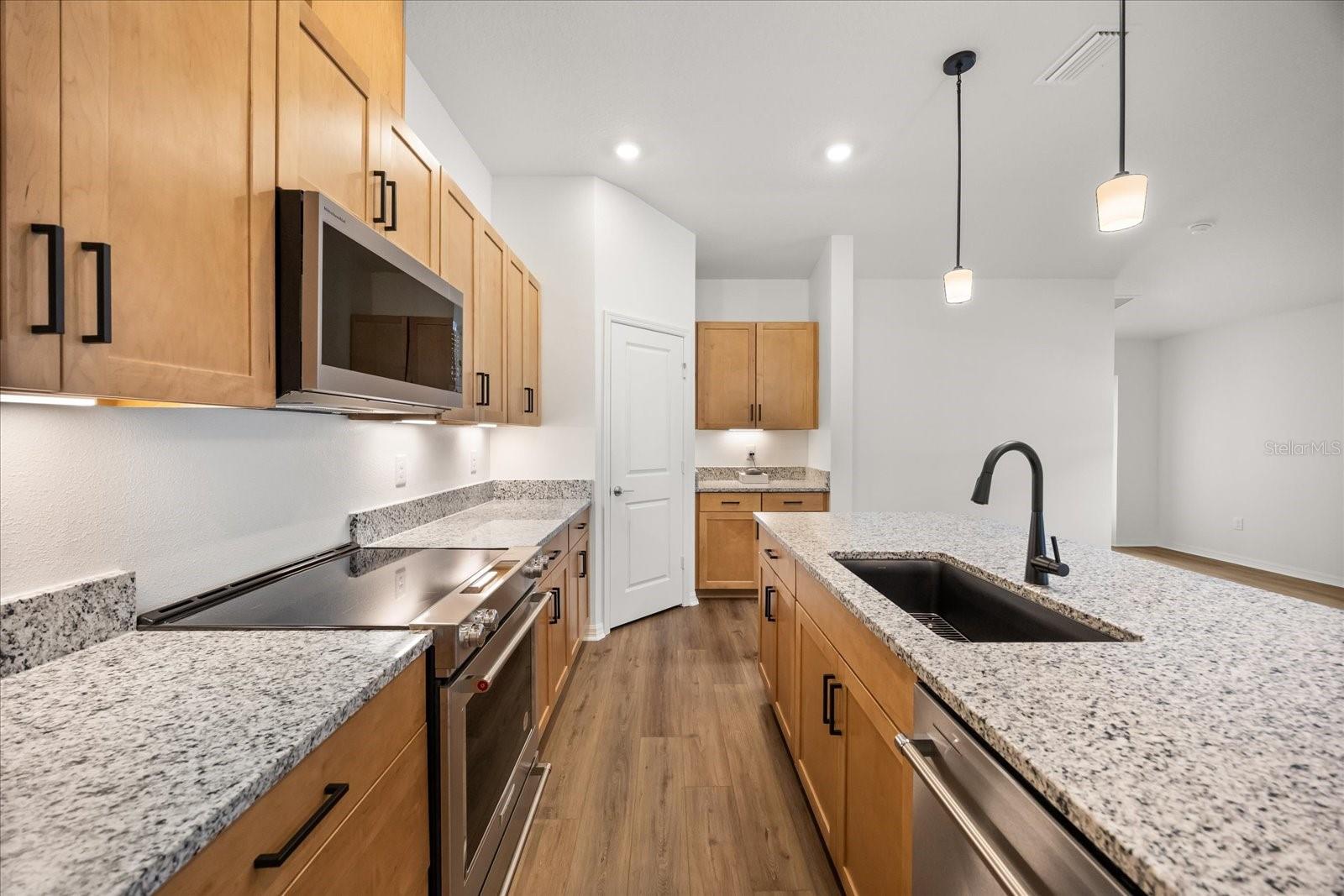 HICKORY RANCH - Residential