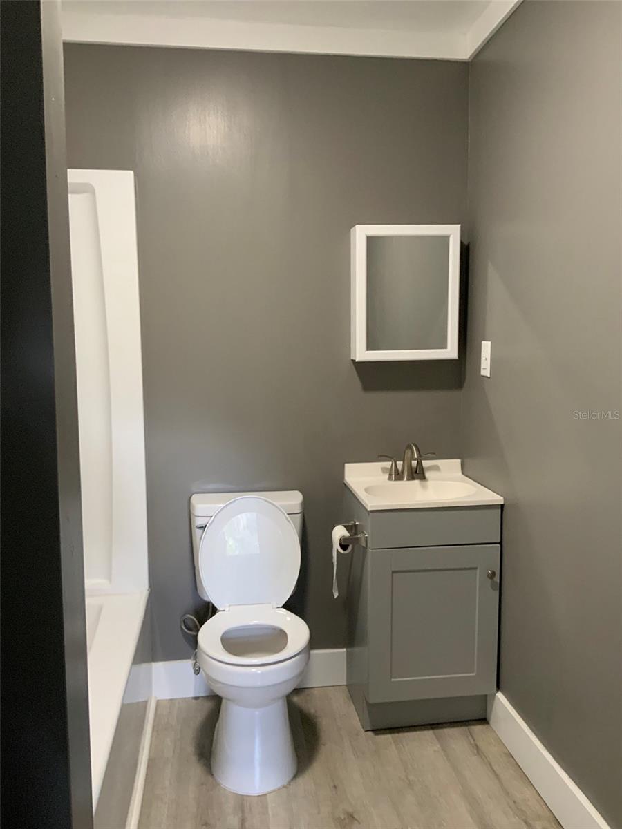 PERRY LT 04 BLK 17 KINGSTON - Residential Lease