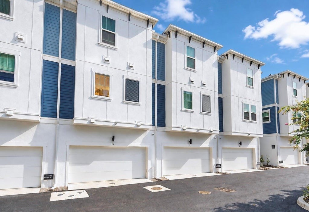 Photo of 6605 N Nebraska Avenue #28, Tampa, FL 33604 (MLS # TB8534452)